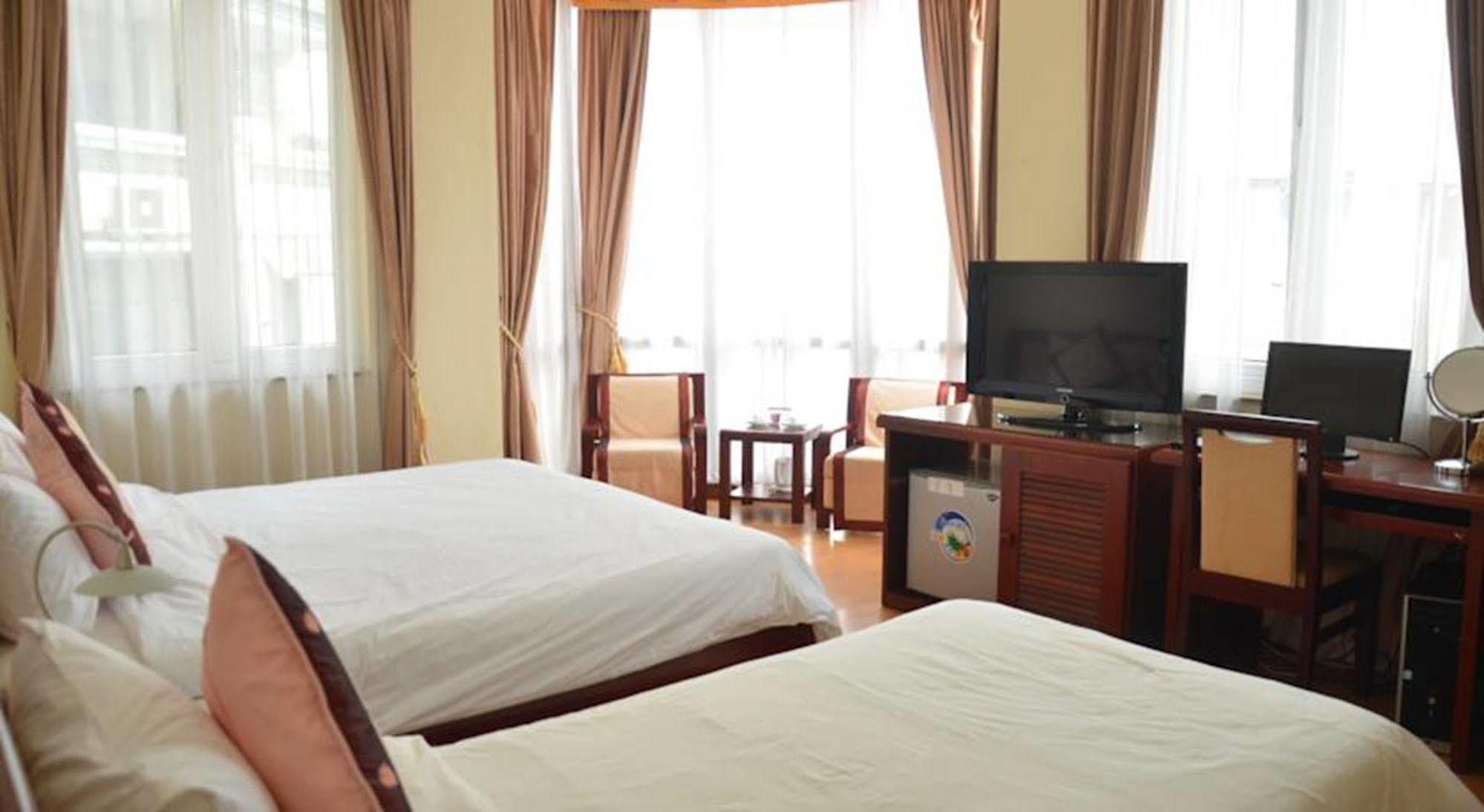 Camellia 4 Hotel Hanoi Buitenkant foto
