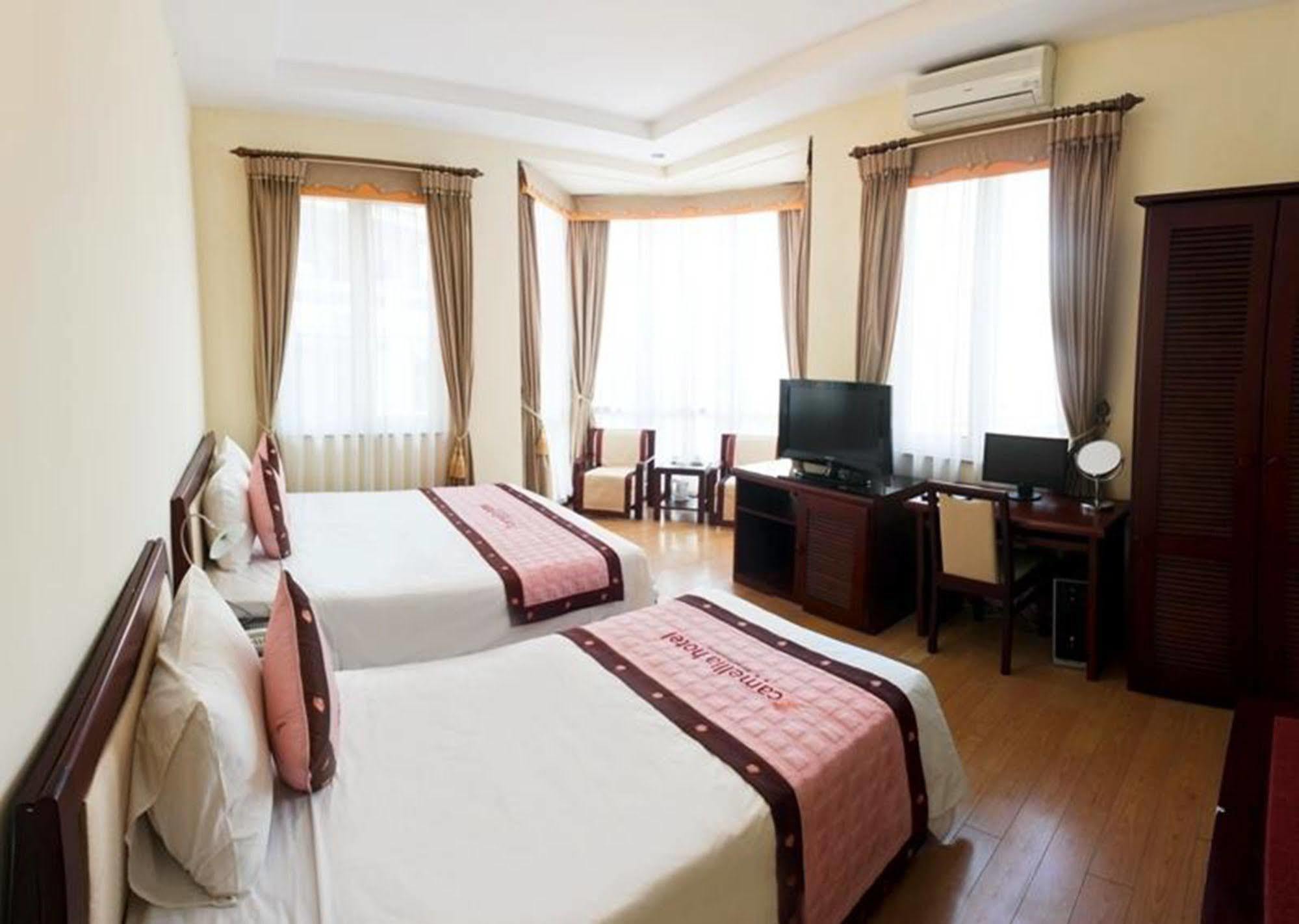 Camellia 4 Hotel Hanoi Buitenkant foto