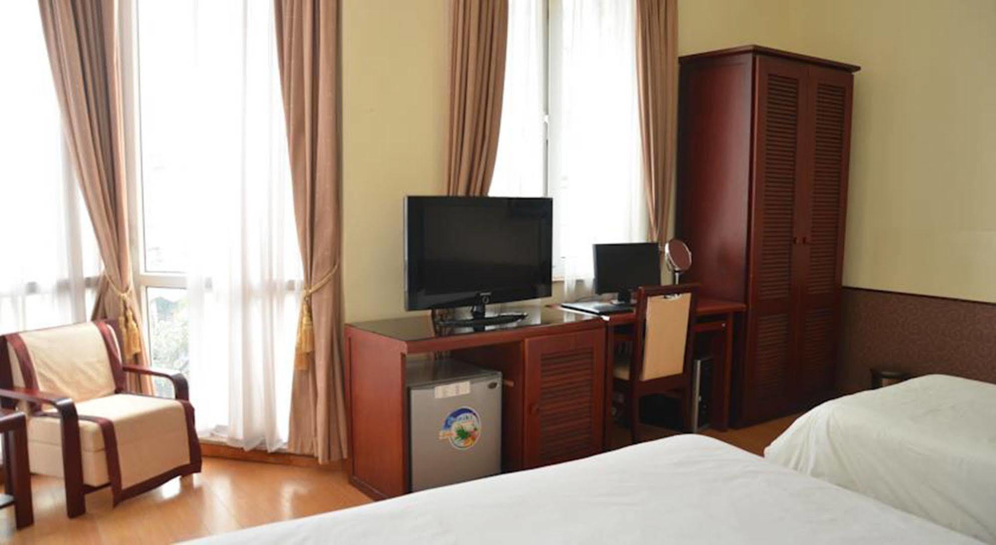 Camellia 4 Hotel Hanoi Buitenkant foto